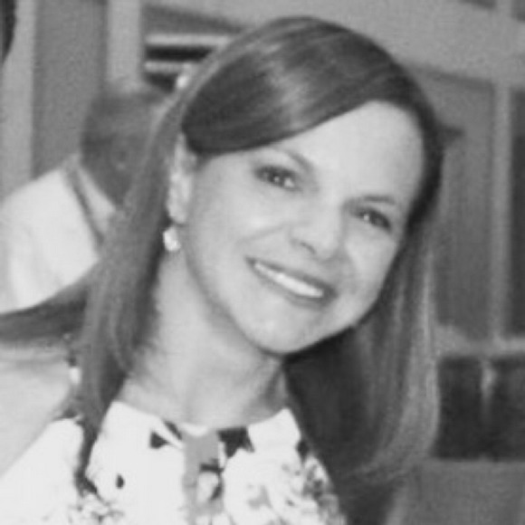 Meet your Posher, Lisa - Picture 1 of 1